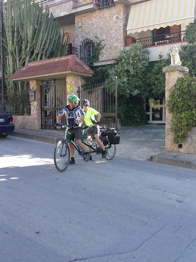 Villa Ambra B&B Noto 3*,